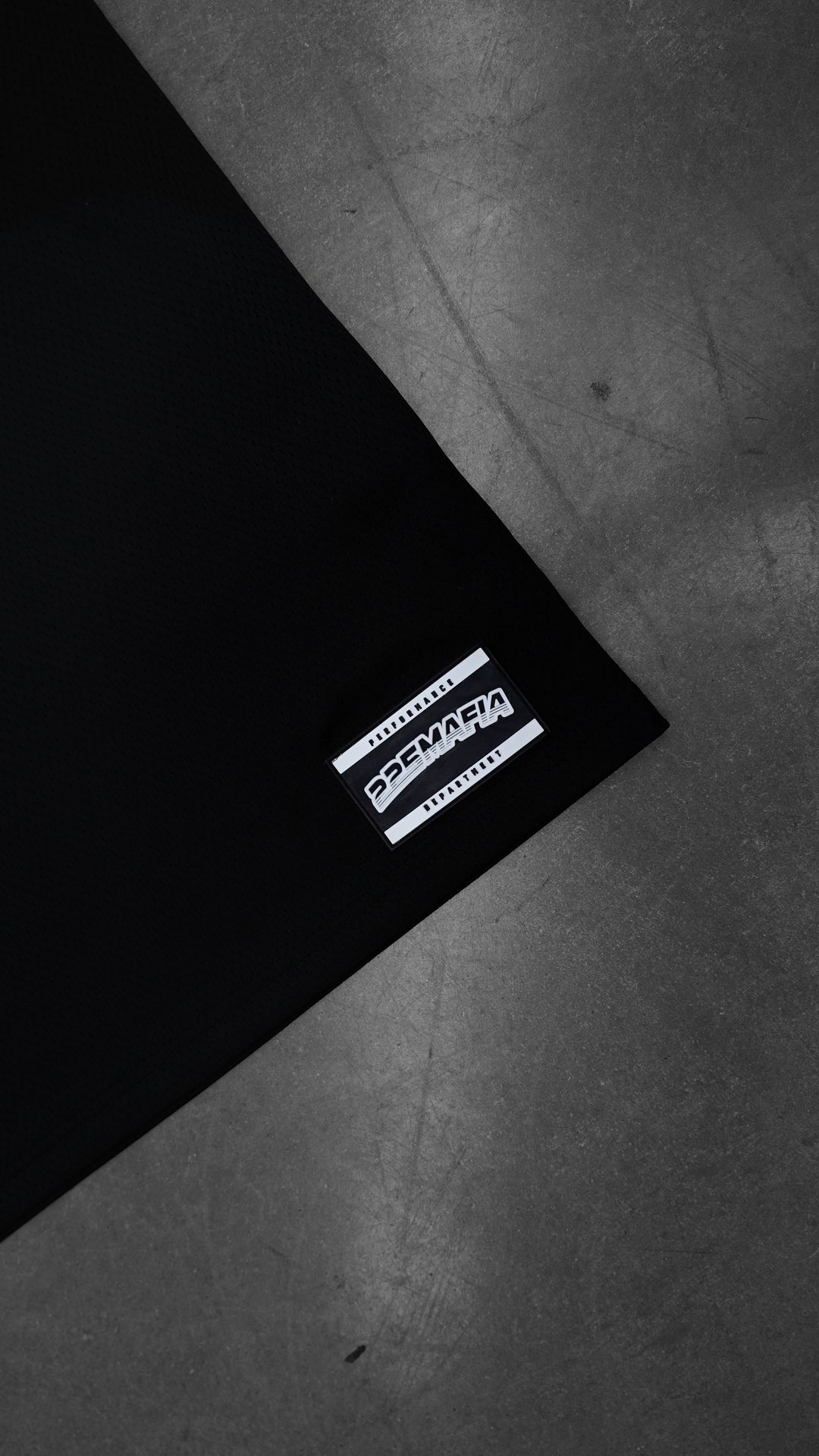 BLACK MESH JERSEY